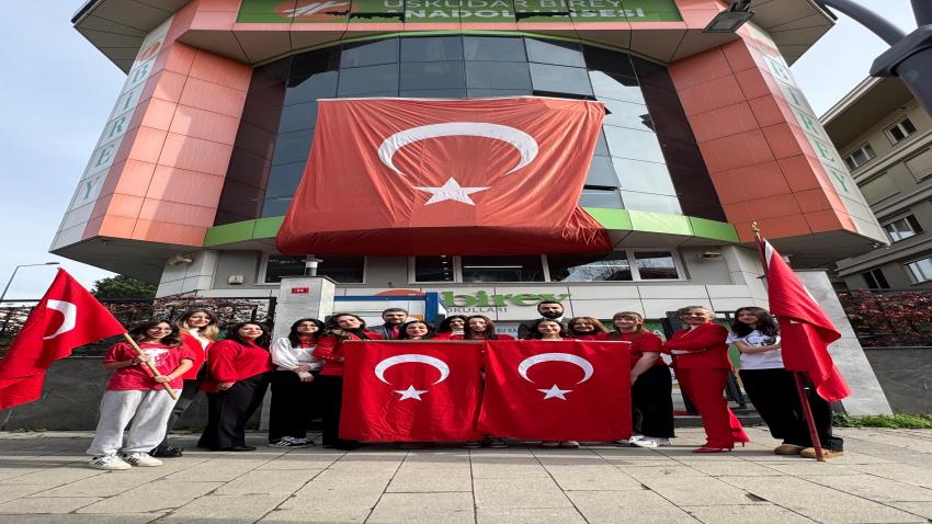 BAYRAK SEVGİSİ